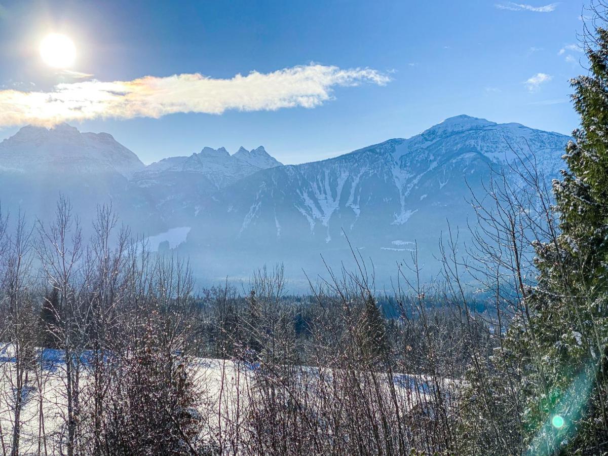 Coast Hillcrest Hotel Revelstoke Exterior foto