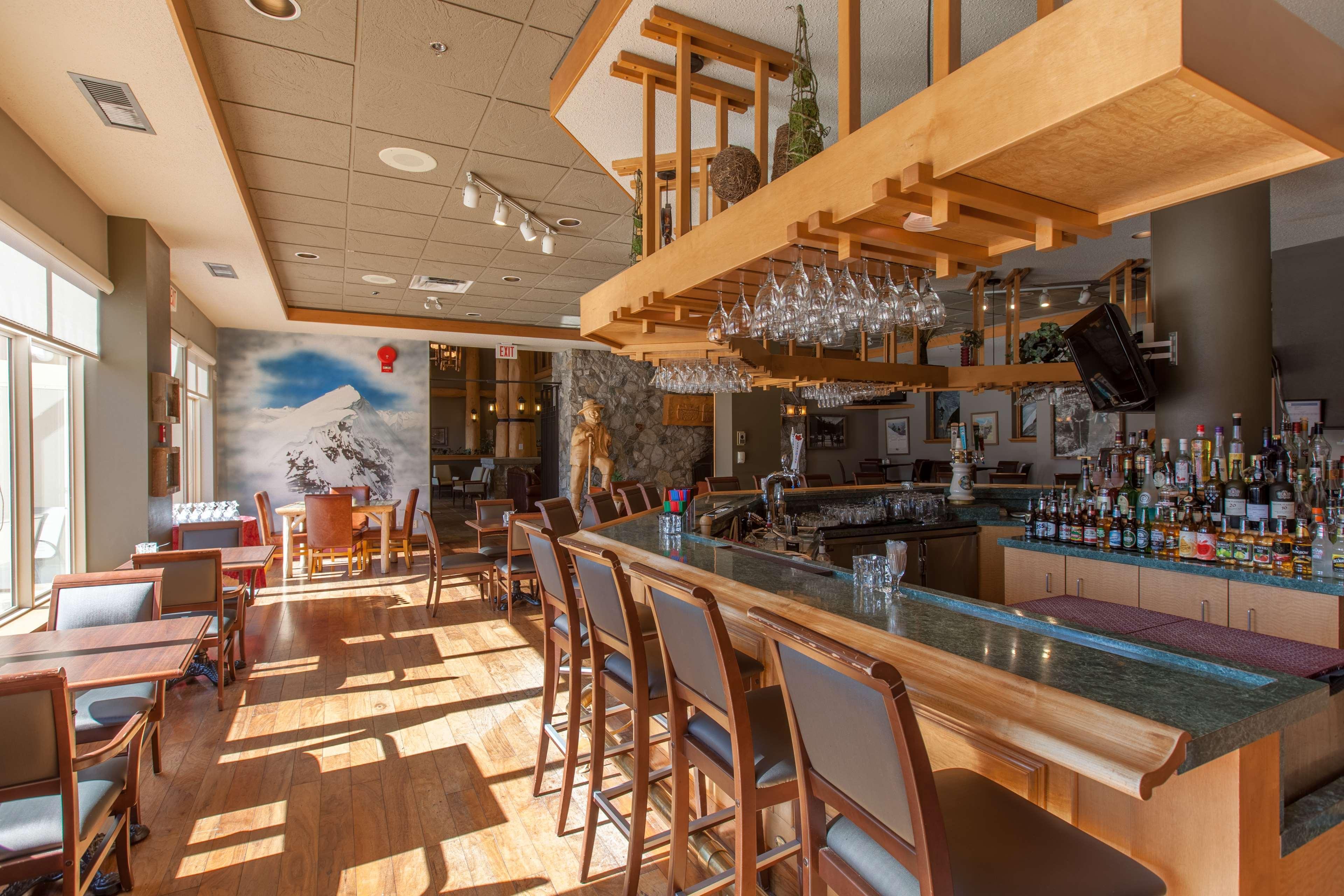 Coast Hillcrest Hotel Revelstoke Exterior foto